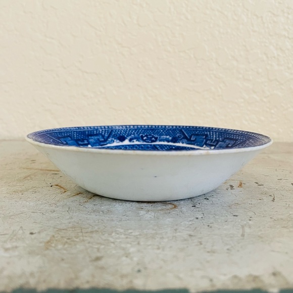 Antique Wedgewood Blue Willow Fruit Bowl - Picture 2 of 7